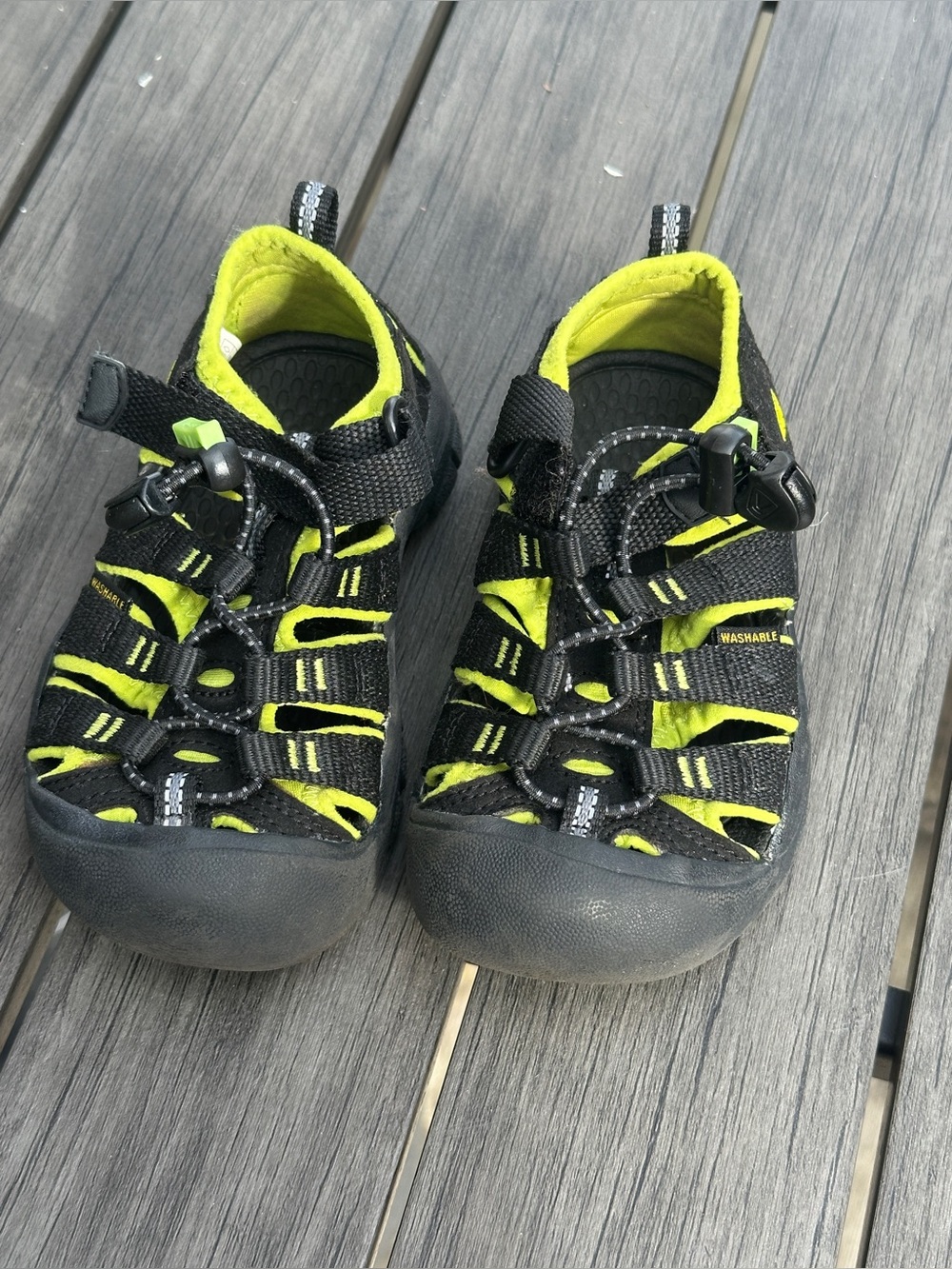 KEEN - Toddler sandals 9k